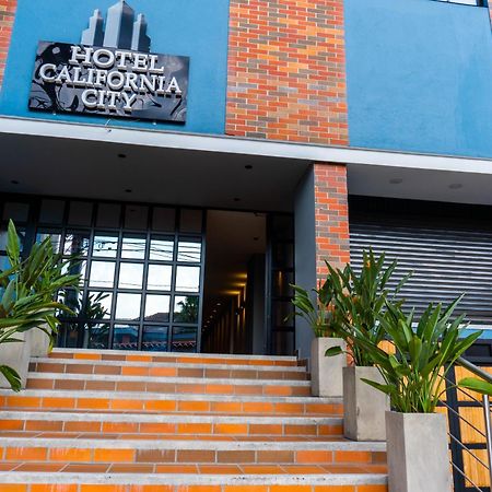 Hotel California City Medellín Dış mekan fotoğraf