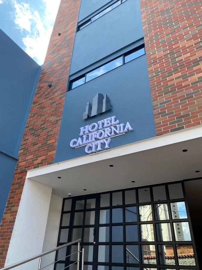 Hotel California City Medellín Dış mekan fotoğraf