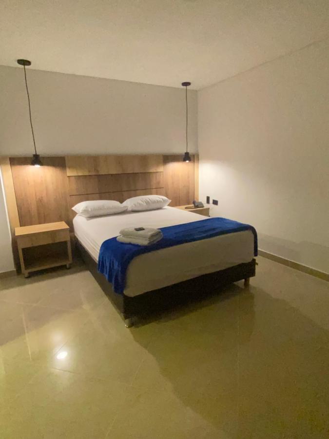 Hotel California City Medellín Dış mekan fotoğraf