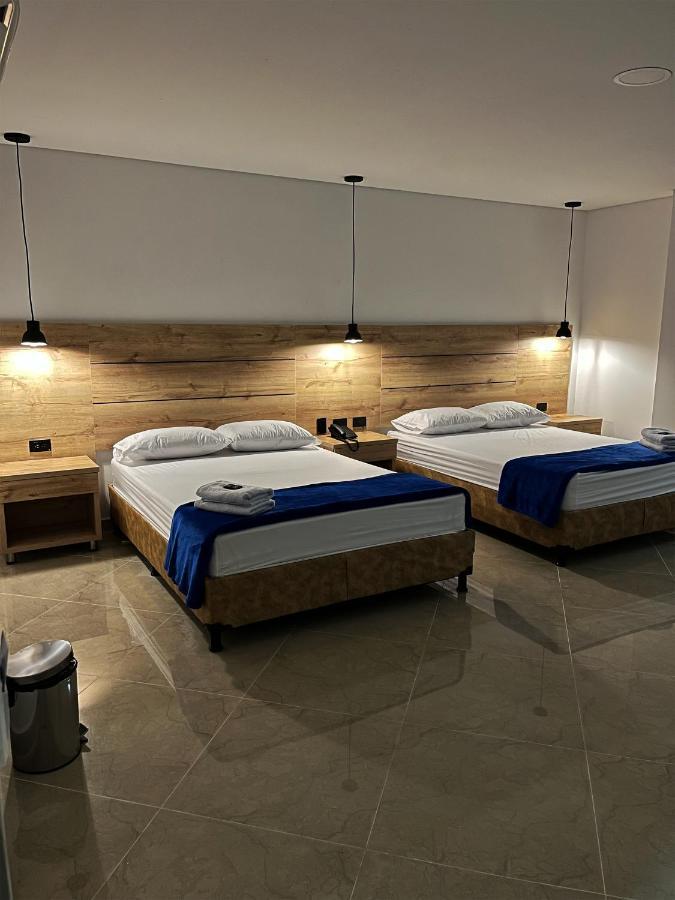 Hotel California City Medellín Dış mekan fotoğraf