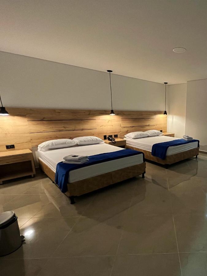 Hotel California City Medellín Dış mekan fotoğraf