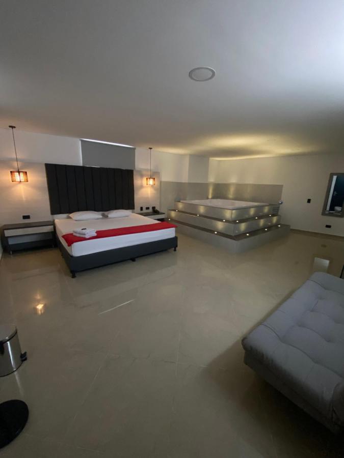 Hotel California City Medellín Dış mekan fotoğraf