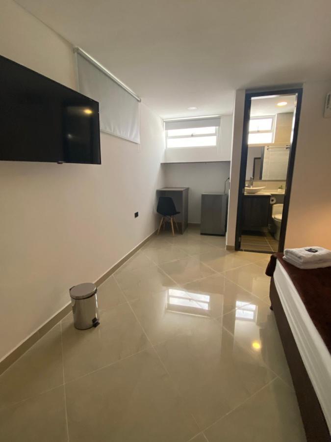 Hotel California City Medellín Dış mekan fotoğraf