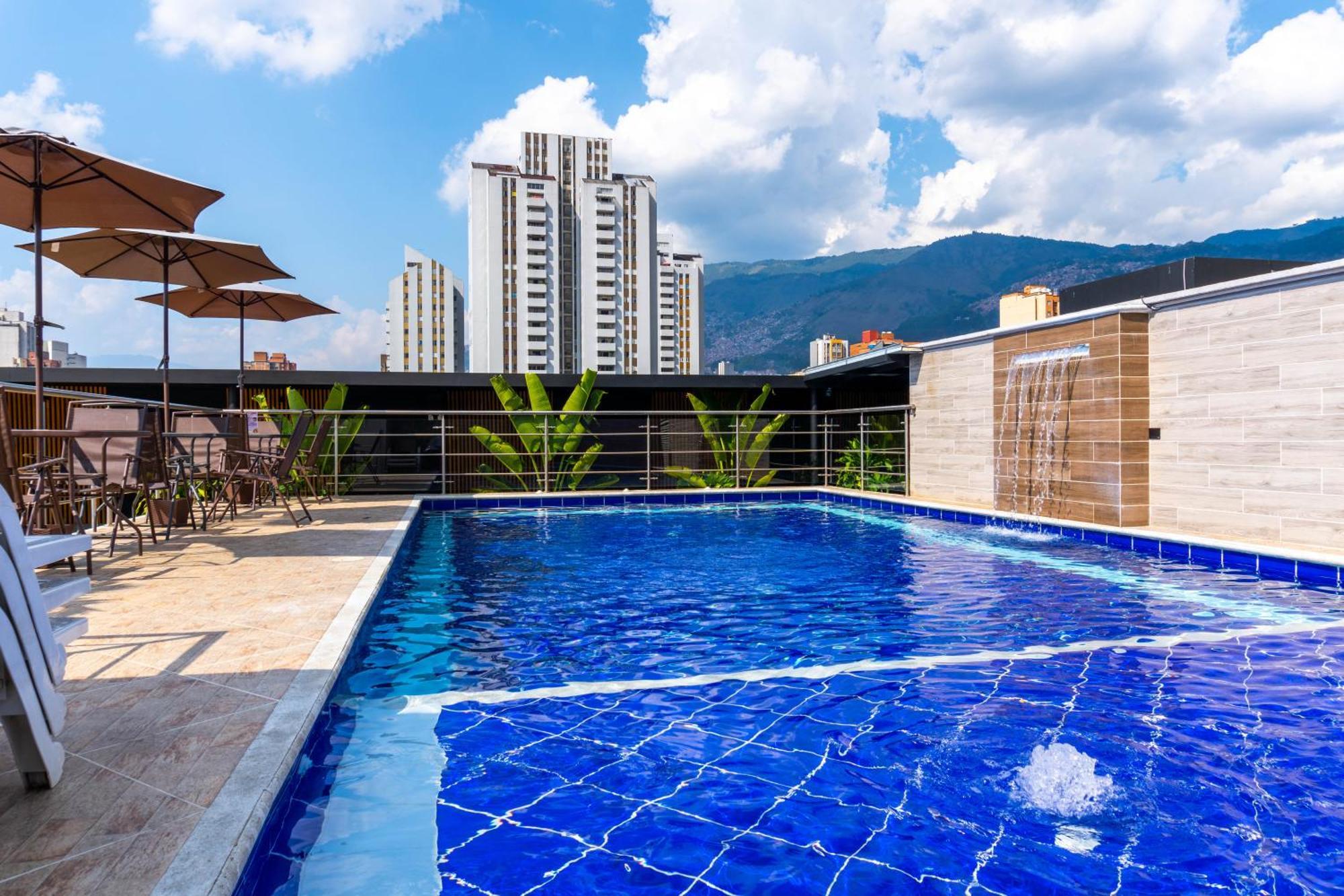 Hotel California City Medellín Dış mekan fotoğraf