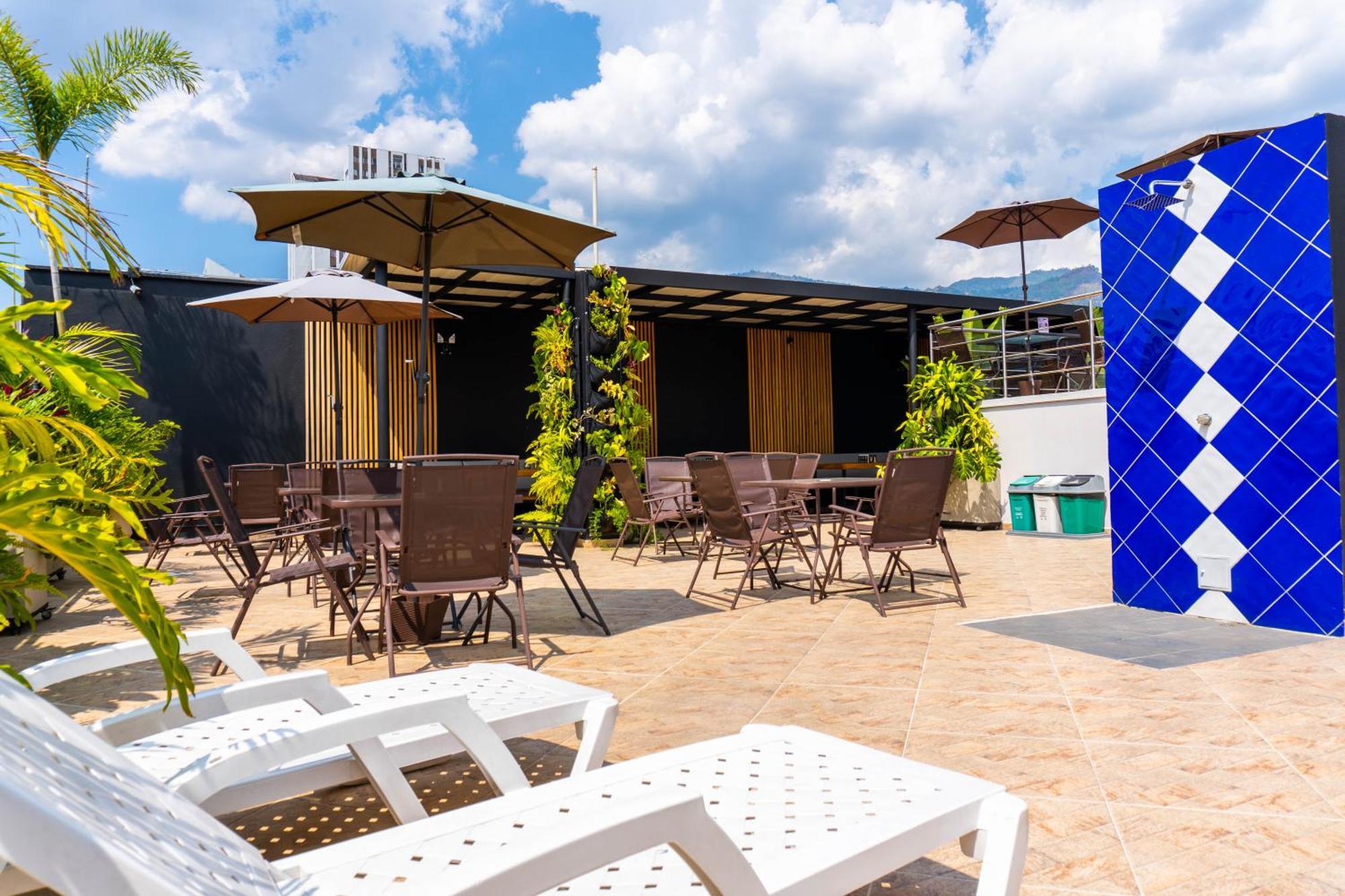 Hotel California City Medellín Dış mekan fotoğraf