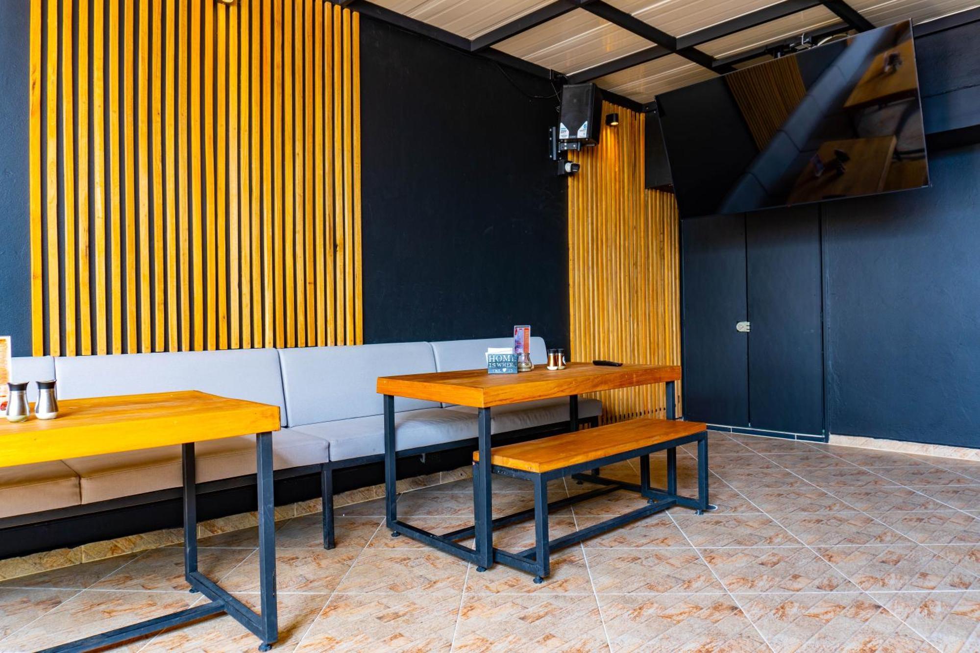 Hotel California City Medellín Dış mekan fotoğraf