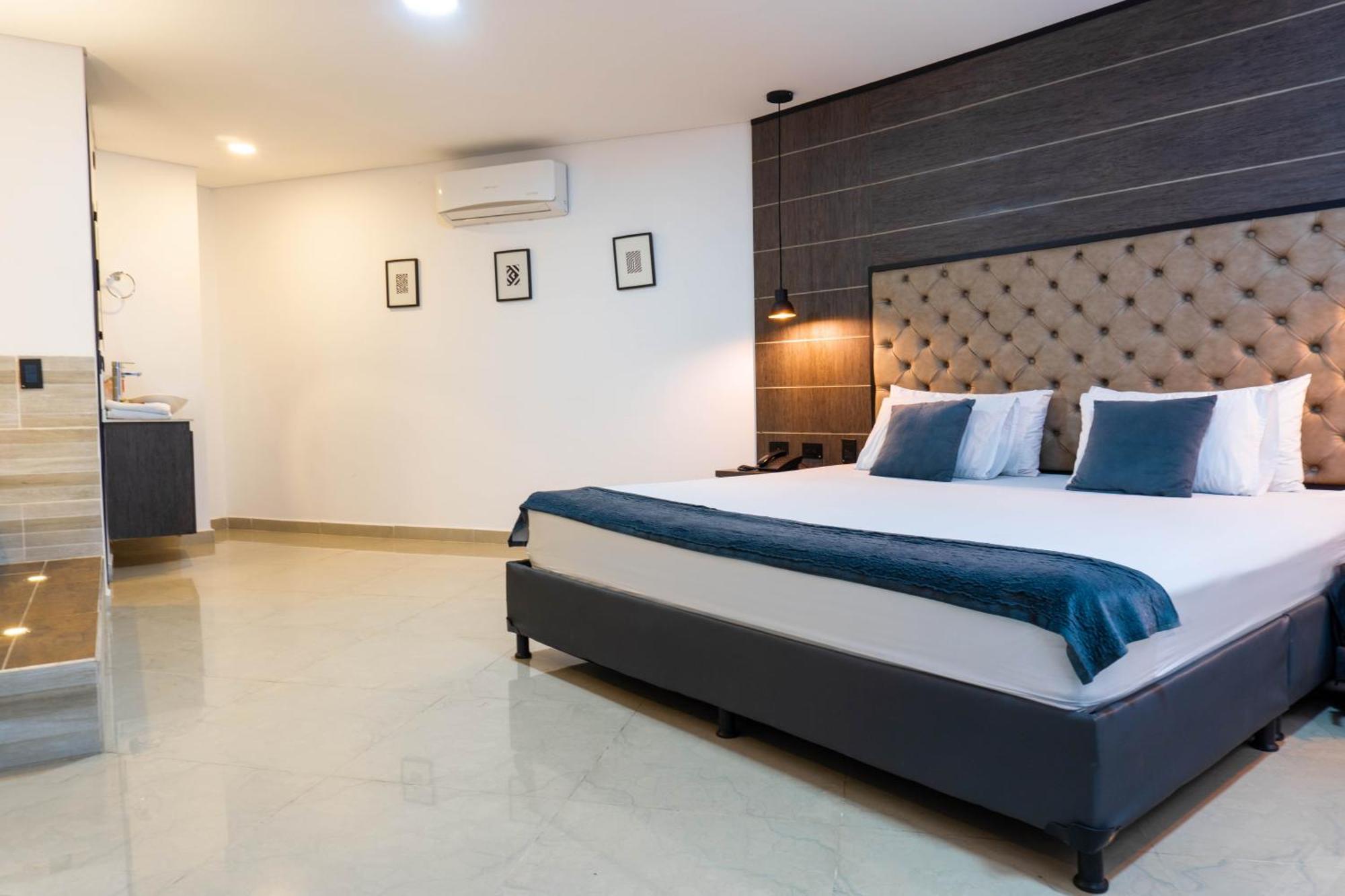 Hotel California City Medellín Dış mekan fotoğraf
