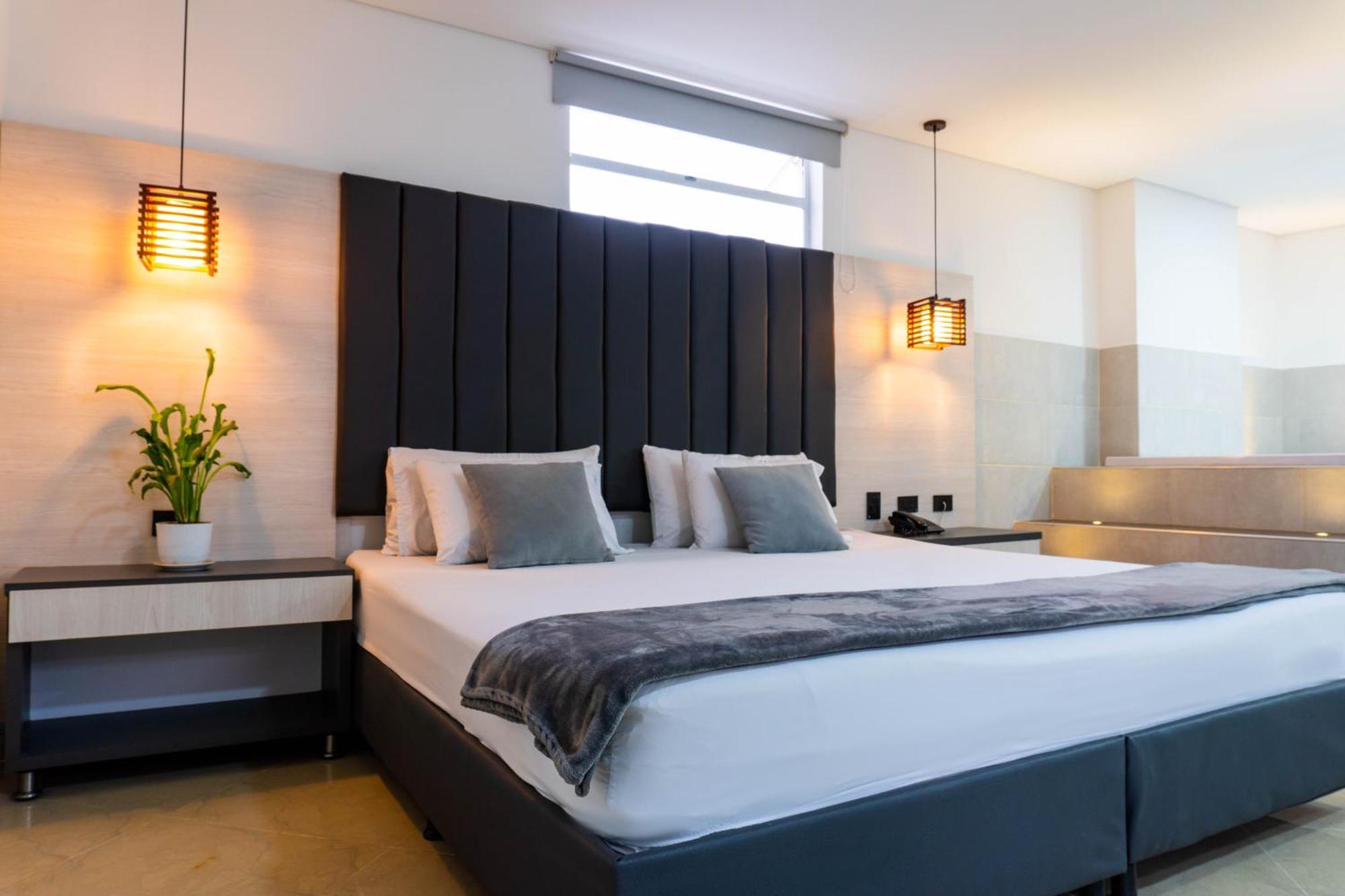 Hotel California City Medellín Dış mekan fotoğraf