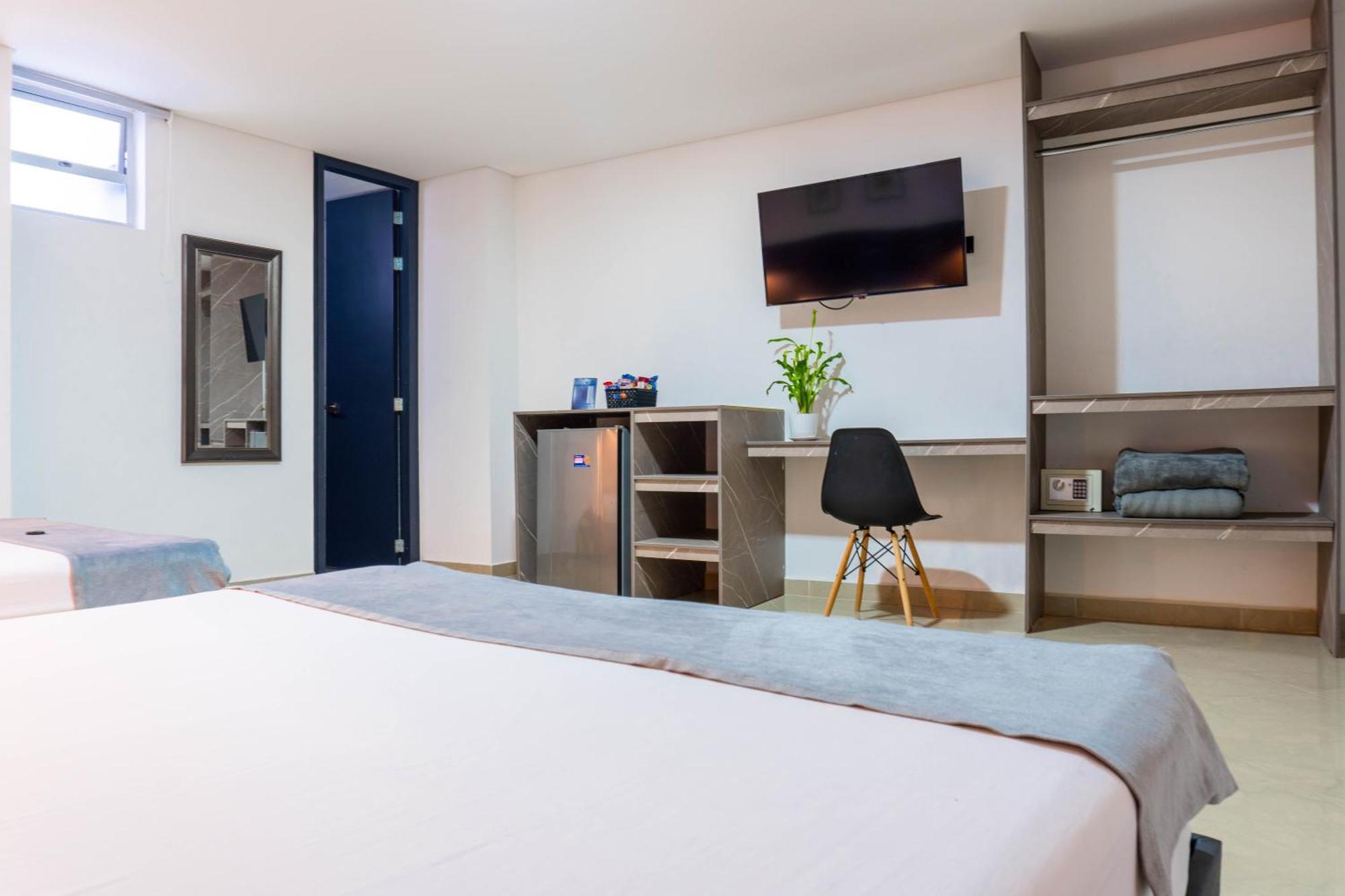 Hotel California City Medellín Dış mekan fotoğraf